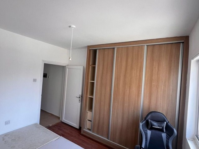 Gazimagusa / Okula Yakın Satilik 3+1 Daire - Fotoğraf 2