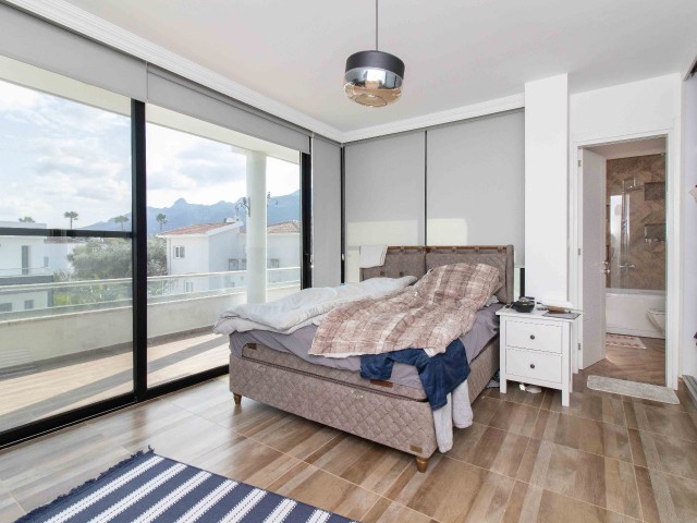 Ozanköy'de 3 Yatak Odalı Havuzlu Modern Villa - Fotoğraf 4