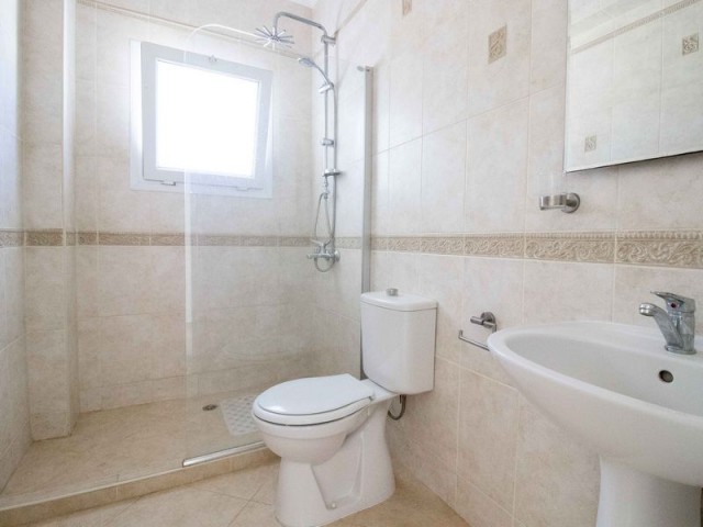 Bellapais’te Deniz & Dağ Manzaralı 4+1 Özel Havuzlu Villa – Tapu Hazır, Prestijli Konum! ⛰