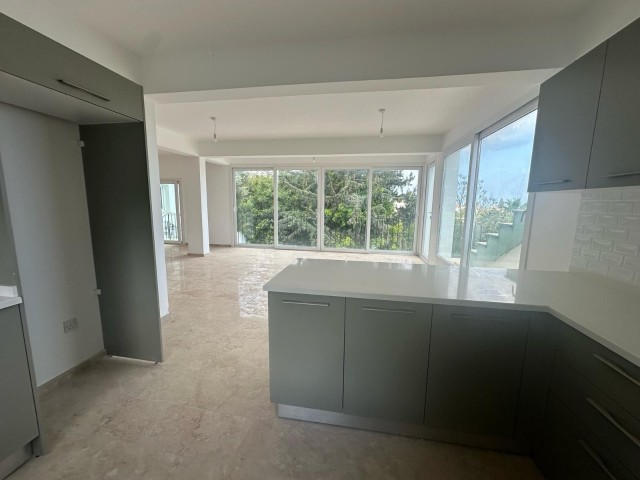 Girne Ozanköy'de 4+1 Eşsiz Villa - Özel Havuz ve Doğa Manzarası!