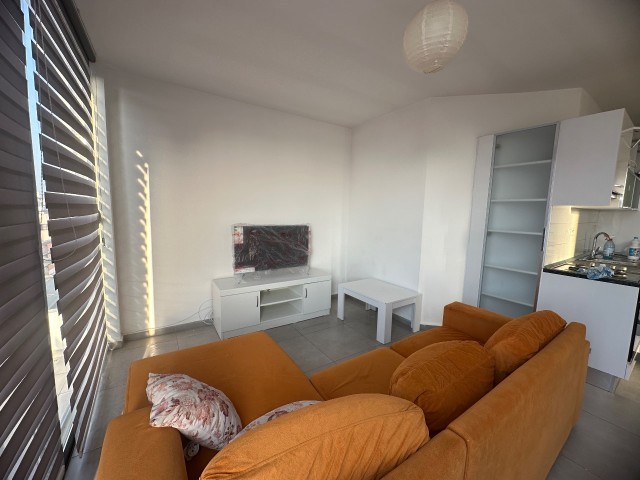 GIRNE MERKEZDE 2+1  SATILIK DAİRE