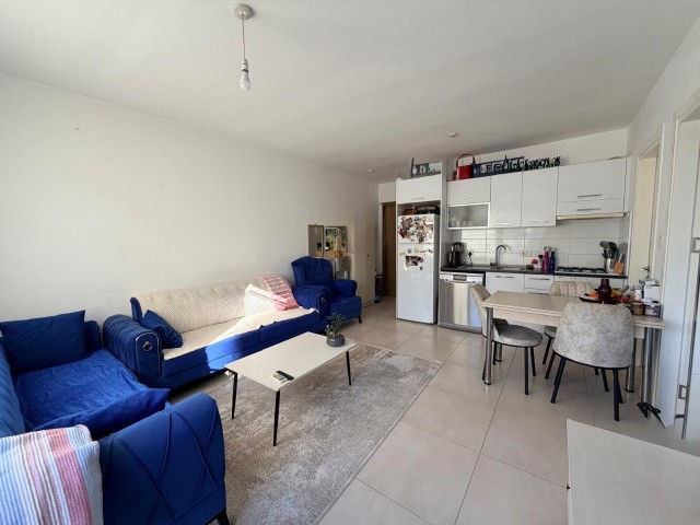 Girne Merkez'de Eşyalı 1+1 Daire - Modern Konfor ve Kolay Ulaşım!