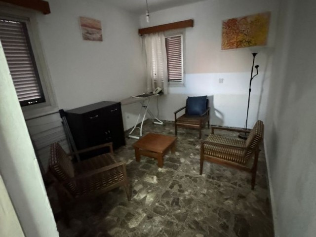 Köşklüçiftlik'te 5+1 Satılık Daire - Fotoğraf 3