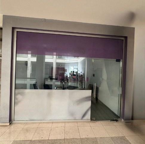 Küçük Kaymaklı'da Türk Koçanlı Satılık Dükkan (Tek Yetkili)