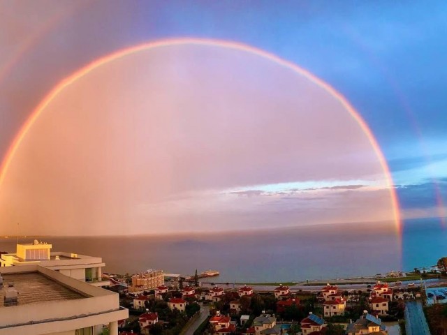 Plaja 200 metre mesafede panoramik deniz manzaralı 3 odalı 130 m² daire!