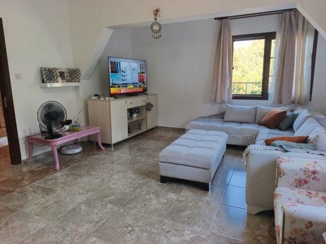 Lapta Köy İçinde; Önü Kapanmaz Deniz Manzaralı, 1 Dönüm Arsada, Satılık Müstakil Ev!