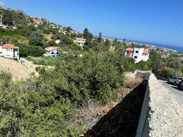 Girne Bellapais'in En Güzel Bölgesinde, Deniz Manzaralı Satılık Arsa! - Fotoğraf 2