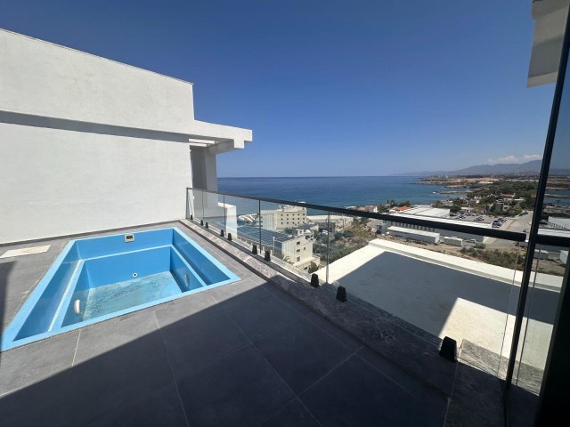 Girne Merkez'de Birinci Sırada Satılık Özel Havuzlu 3+1 Lüks Penthouse - Fotoğraf 2
