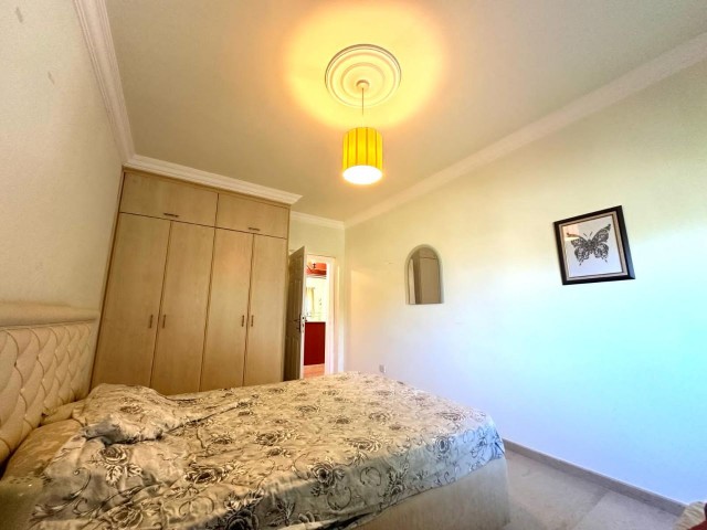 Girne Alsancak'da; Özel Havuzlu, Muhteşem Manzaralı, Teraslı, Satılık 3+1 Bungalow! - Fotoğraf 4