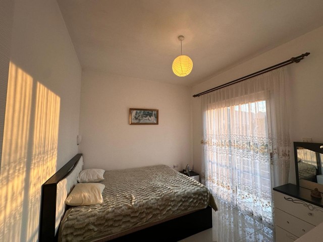 Girne Alsancak'da; Huzurlu ve Sakin Lokasyonda, Geniş Teraslı, Satılık; 2+1 Daire! - Fotoğraf 2