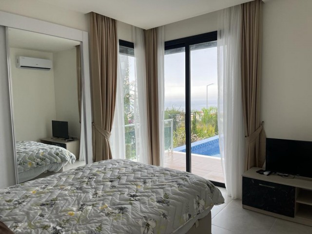 Girne Esentepe; Oturmaya Hazır, Full Yeni Eşyalı, 3+1 Villa - Fotoğraf 1