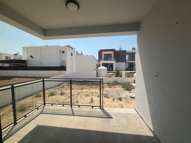 Lefkoşa Hamitköyde 260 Metre Kare 4+1 Tek Müstakil Ultra Lüx Villa . - Fotoğraf 2
