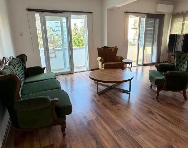 🚨 Lefkoşa Yenişehir’de Kaçırılmayacak Fırsat! 🚨 🏡 145 M² • Türk Malı • Full Eşyalı 125.000stg - Fotoğraf 3