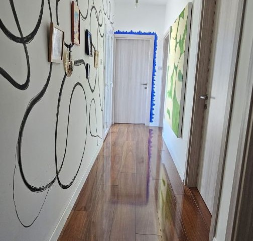 Lefkoşanın En Gözde Bölgesinde Üstelik 3+1 Penthouse Dairemiz Yeni Sahibini Bekliyor !!!!150 M2 Teras !!!!!! - Fotoğraf 1