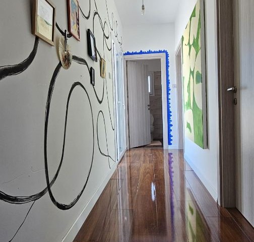 Lefkoşanın En Gözde Bölgesinde Üstelik 3+1 Penthouse Dairemiz Yeni Sahibini Bekliyor !!!!150 M2 Teras !!!!!! - Fotoğraf 2