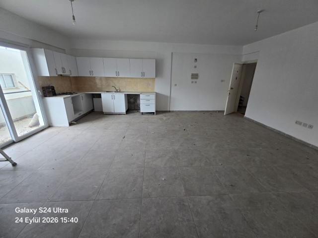 magusa canakkale bolgesınde Satılık 2+1 daıre 96 m2 tahsis koçan 58.000 £ 4. Kat asansor yoktur. - Fotoğraf 4