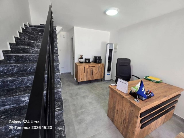 Magusa Canakkale Bolgesınde Merkezı Konumda Satılık 67,5 M2 Sendelı Dukkan 125,000 £ Wc + Mutfak - Fotoğraf 1