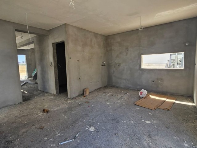 ✅️Topraktan satis teslim 4 sene sonra elden odeme imkani Magusa Tuzla havuzlu site icinde 3+1 dublex villalar sinirli sayida topraktan satis projeye baslandi. %30 önden odeme 4 sene boyunca elden odeme kolayligi fiyat ve detayli bilgi icin arayiniz. 172 m2 kapali alan 290 m2 toplam alan Odeme plani - Fotoğraf 2