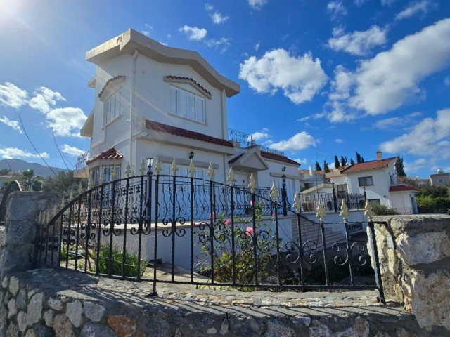 YENİ İNDİRİMLİ FİYATI İLE - ŞİMDİ £495,000 - CHAMADA OTEL YAKINLARINDA MÜSTAKİL TRİPLEX VİLLA - 0533 820 2055