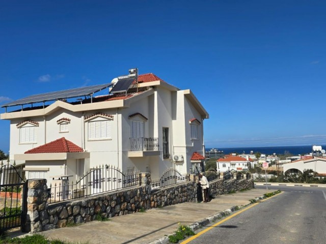 Yeni İndirimli Fiyatı İle - Şimdi £495,000 - Chamada Otel Yakınlarında Müstakil Triplex Villa - 0533 820 2055 - Fotoğraf 2