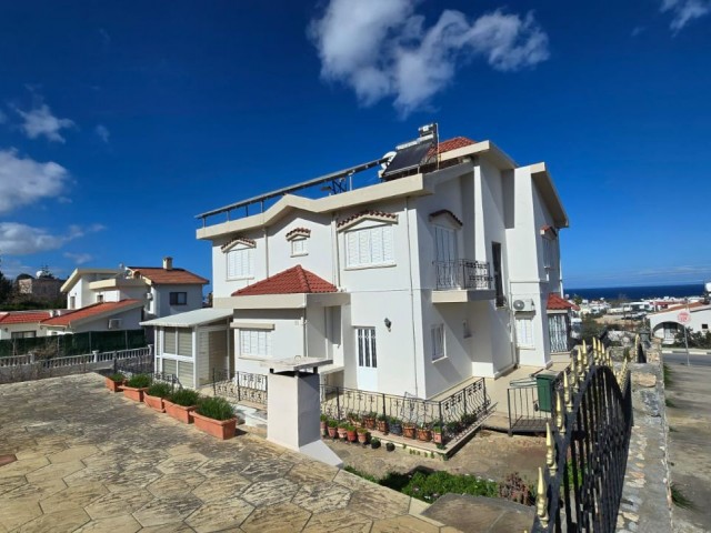 Yeni İndirimli Fiyatı İle - Şimdi £495,000 - Chamada Otel Yakınlarında Müstakil Triplex Villa - 0533 820 2055 - Fotoğraf 3