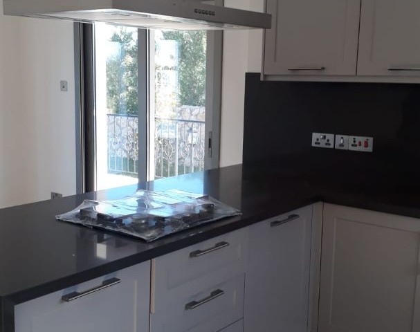 Bellapais'de 1 Dönüm Bahçe İçerisinde Villa - Şimdi £765,000 - (narçın - 0533 820 2055) - Fotoğraf 4