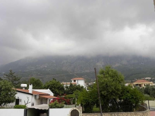 Lapta'da Satılık İki Yatak Odalı Daire - Fotoğraf 4