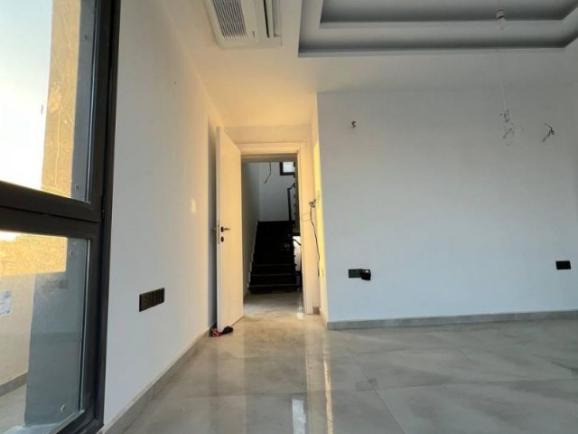 Three Bedroom Vılla For Sale İn Lapta - Fotoğraf 4