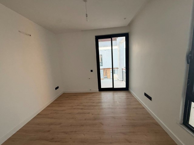 Girne Alsancak'da Satılık 3 Odalı İkiz Villa