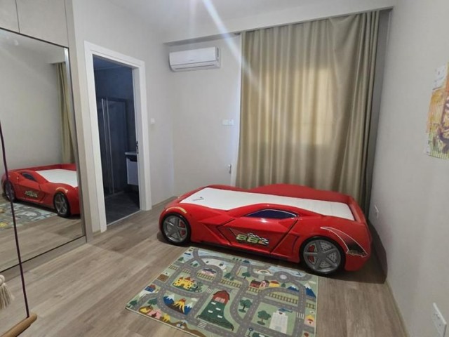 Çatalköy'de Satılık Modern 4+1 Havuzlu Villa - Fotoğraf 2