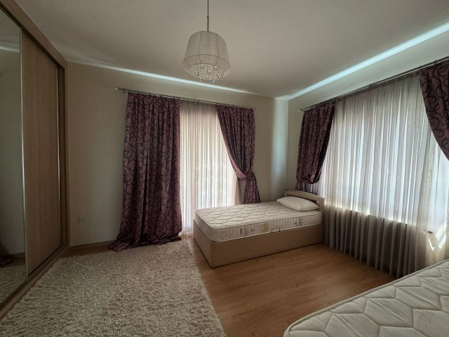 5+1 Havuzlu Villa - Denizi Sifir- Chamada Plaj 100m