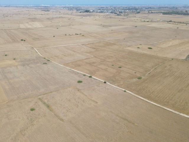 Geçitkalede Satılık Arazi - Fotoğraf 3