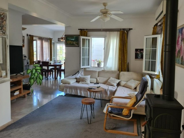 Dört Yatak Odalı Yarı Müstakil Triplex Villa - Fotoğraf 3