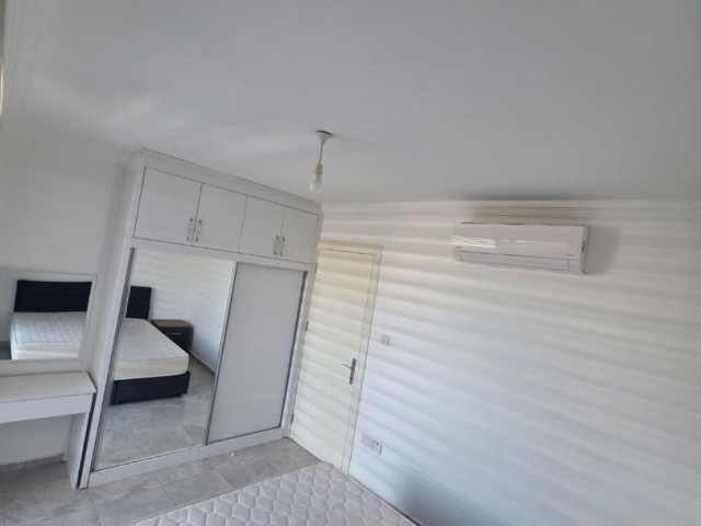 Girne Lapta'da Satılık 2+1 Eşyalı Daire - Fotoğraf 2