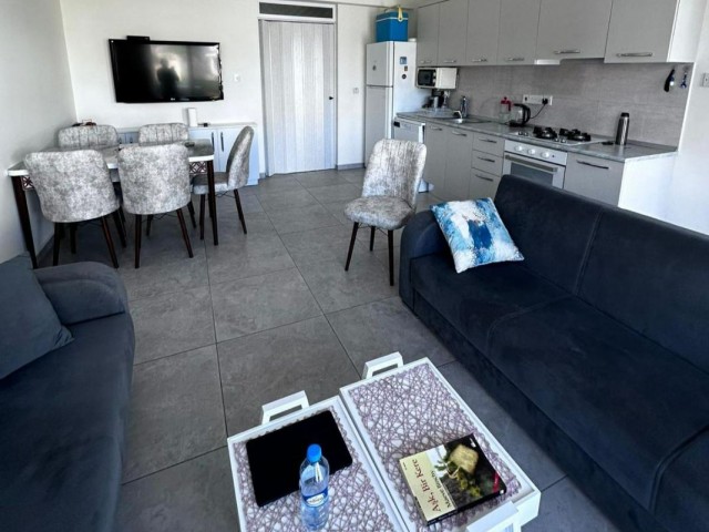 Tek Yatak Odalı Bahçeli Eşyalı Daire - Fotoğraf 1