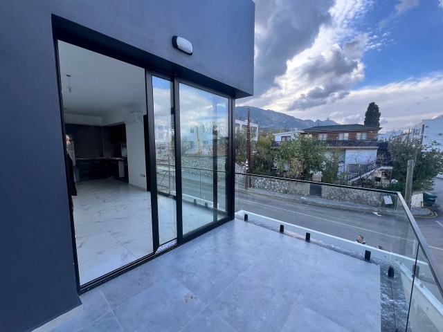 Satılık: Alsancak, Girne'de 2+1 Daire 🏡 - Fotoğraf 2