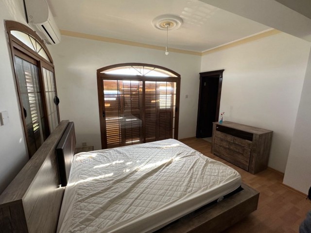 Satilik 3+1 müstakil Türk malı Villa - Fotoğraf 1