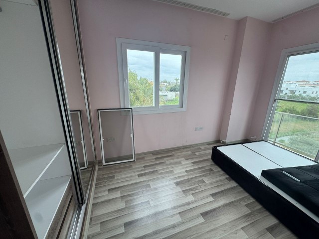 Lefkoşa Gönyeli’de Satılık 2+1 Daire - Fotoğraf 4