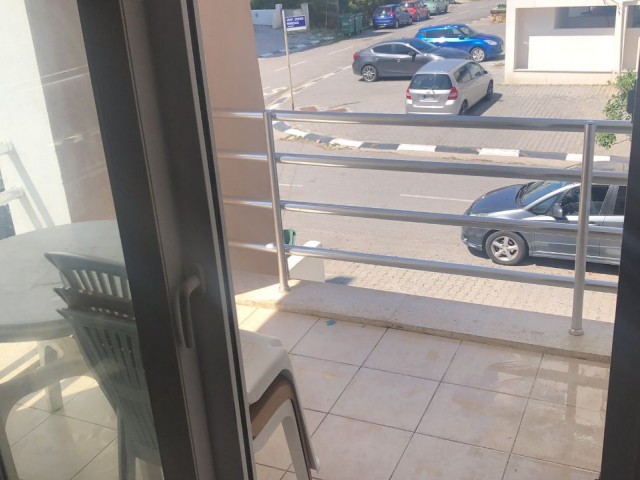 Girne Merkezde Satılık Havuzlu Site İçinde 2+1 Daire - Kaşgar - Fotoğraf 2