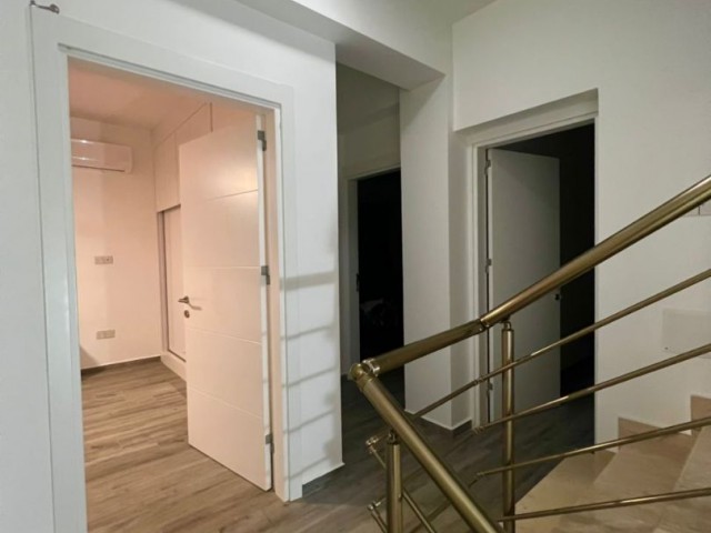 Acil Satılık: 3+1 Dubleks Villa – Full Eşyalı, Vergisi Ödenmiş - Fotoğraf 3