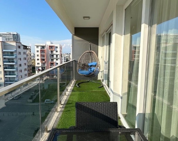 Gazimağusa Terrace Park’ta Satılık Şık Eşyalı 1+1 Daire - Fotoğraf 1