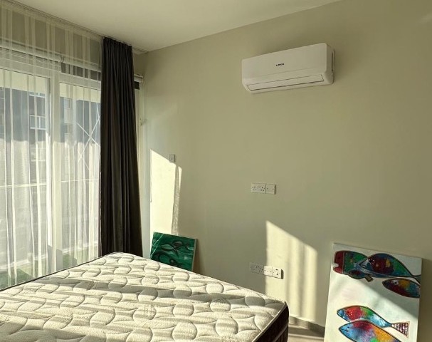 Gazimağusa Terrace Park’ta Satılık Şık Eşyalı 1+1 Daire - Fotoğraf 3