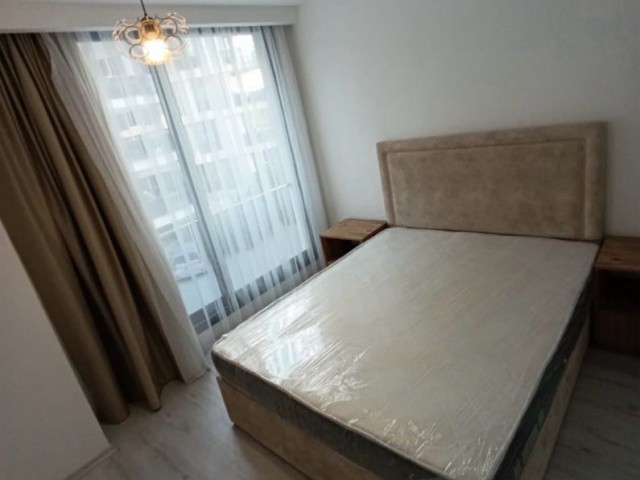 GİRNE MERKEZ’DE SİTE İÇERİSİNDE SATILIK 2+1 DAİRE