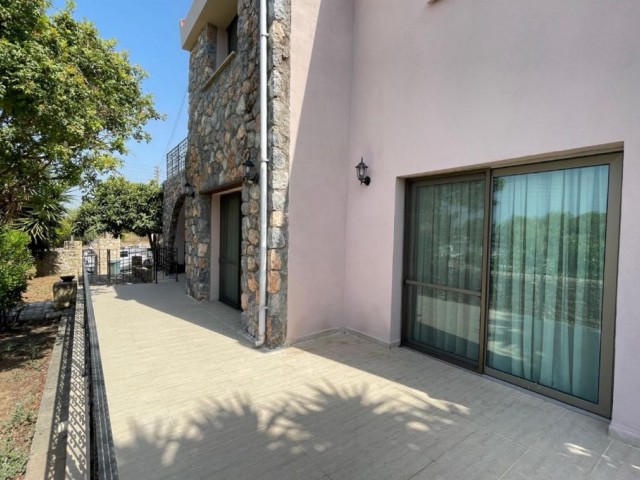 Girne Çayalköy’de Satılık 4+2 Villa - Fotoğraf 3