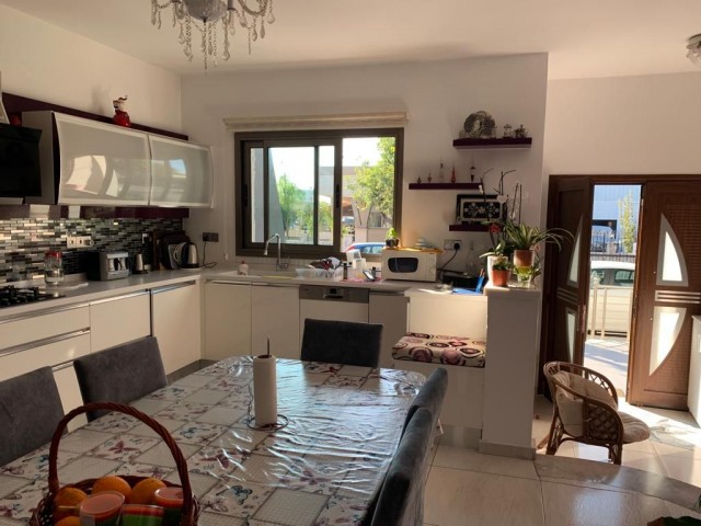 Mağusa Maraşta Satılık Villa . - Fotoğraf 3