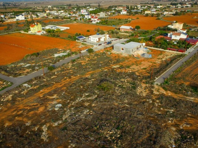 İskele kuzucukta satılık arsalar - Fotoğraf 2