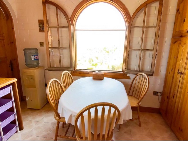 Girne Alsancak Müstakil Villa 5+2 Satılık Özel Dizayn - Fotoğraf 1