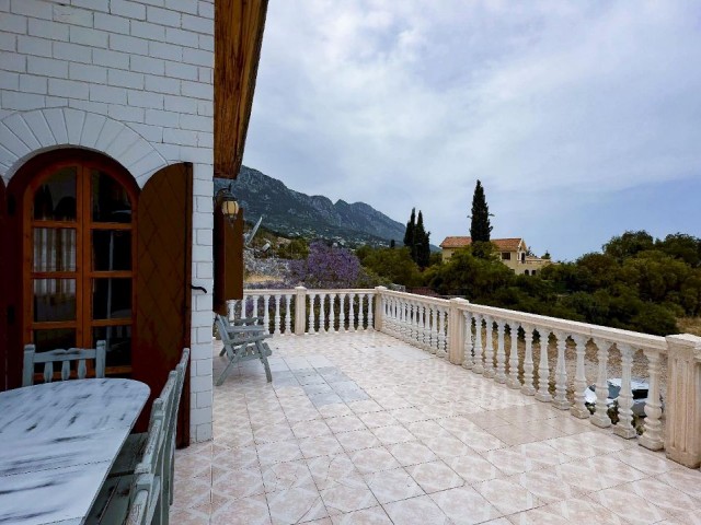 Girne Alsancak Müstakil Villa 5+2 Satılık Özel Dizayn - Fotoğraf 4