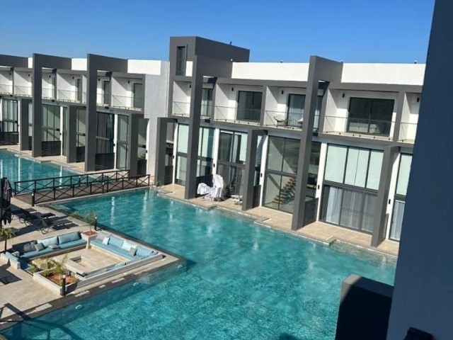 İskele La Joya Penthouse Stüdyo 1+0 Satılık - Fotoğraf 2