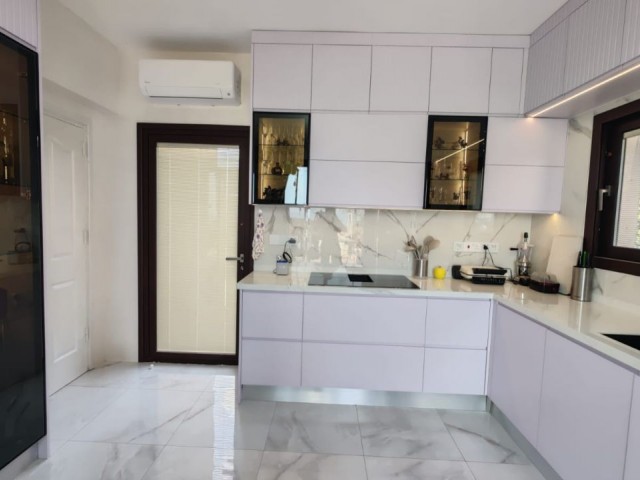 Girne Karşıyaka Villa 3+2 Özel Yapım Denize Sıfır Türk Koçanlı - Fotoğraf 4